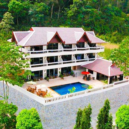 Aksarai Hotel Patong Экстерьер фото