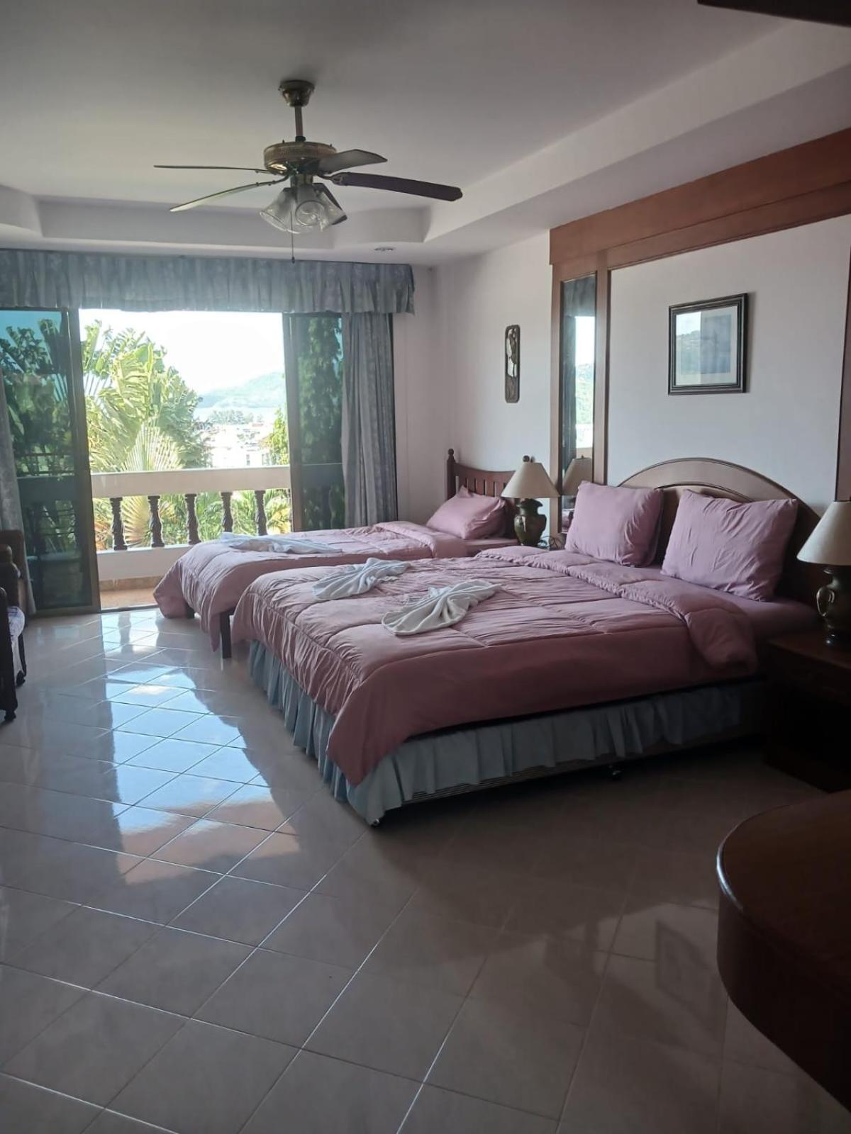 Aksarai Hotel Patong Экстерьер фото