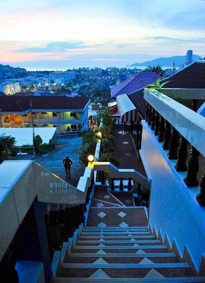 Aksarai Hotel Patong Экстерьер фото