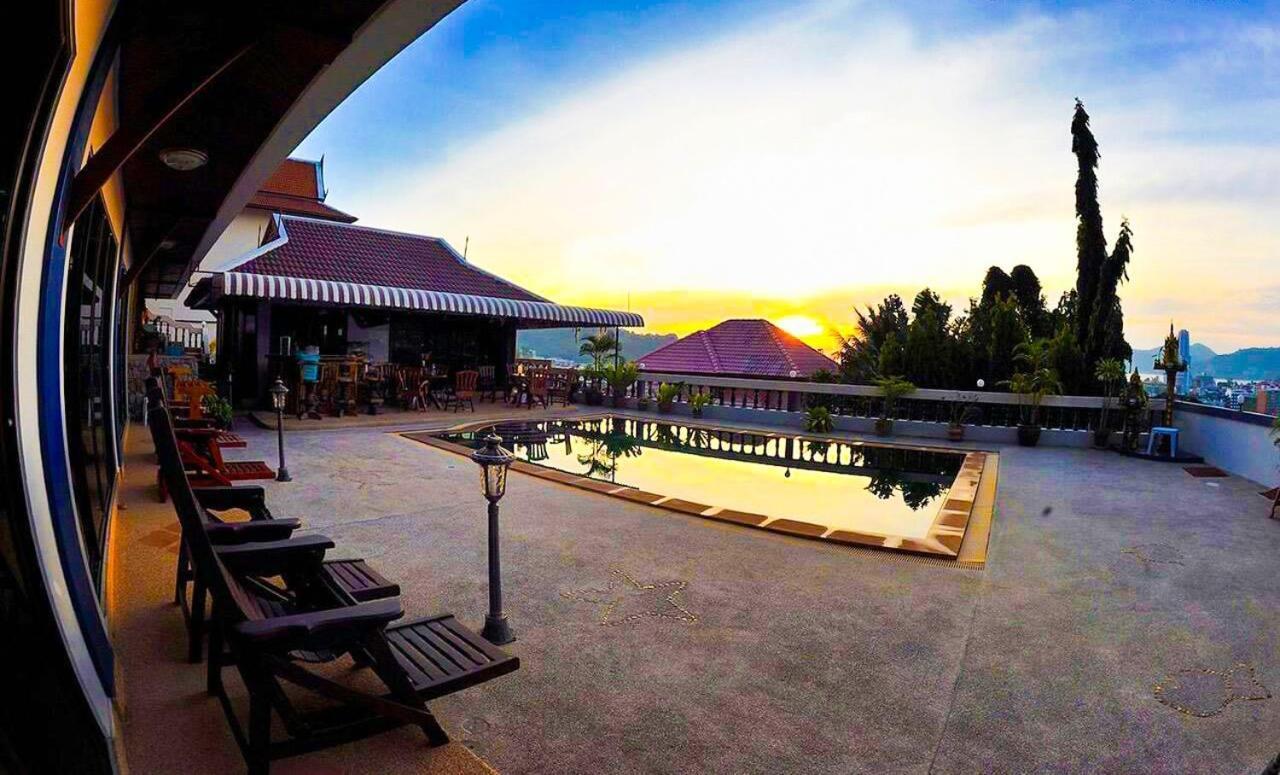 Aksarai Hotel Patong Экстерьер фото