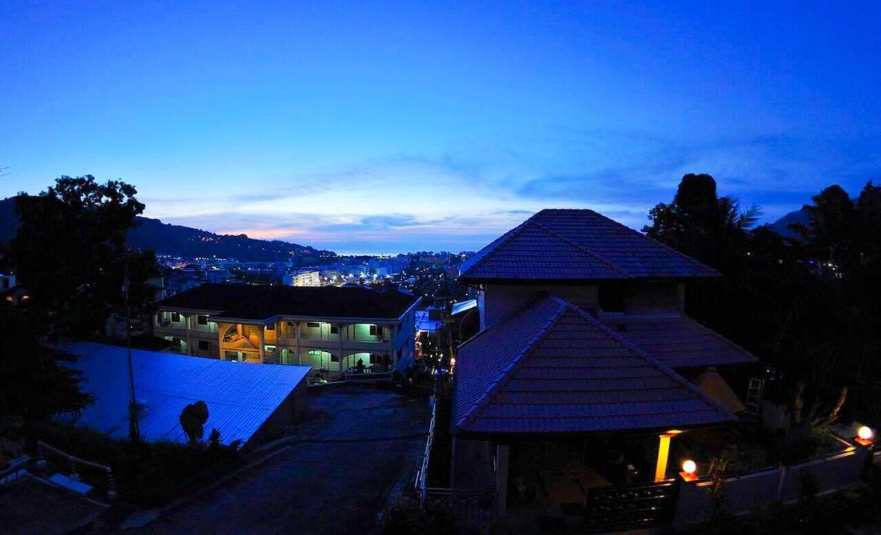 Aksarai Hotel Patong Экстерьер фото