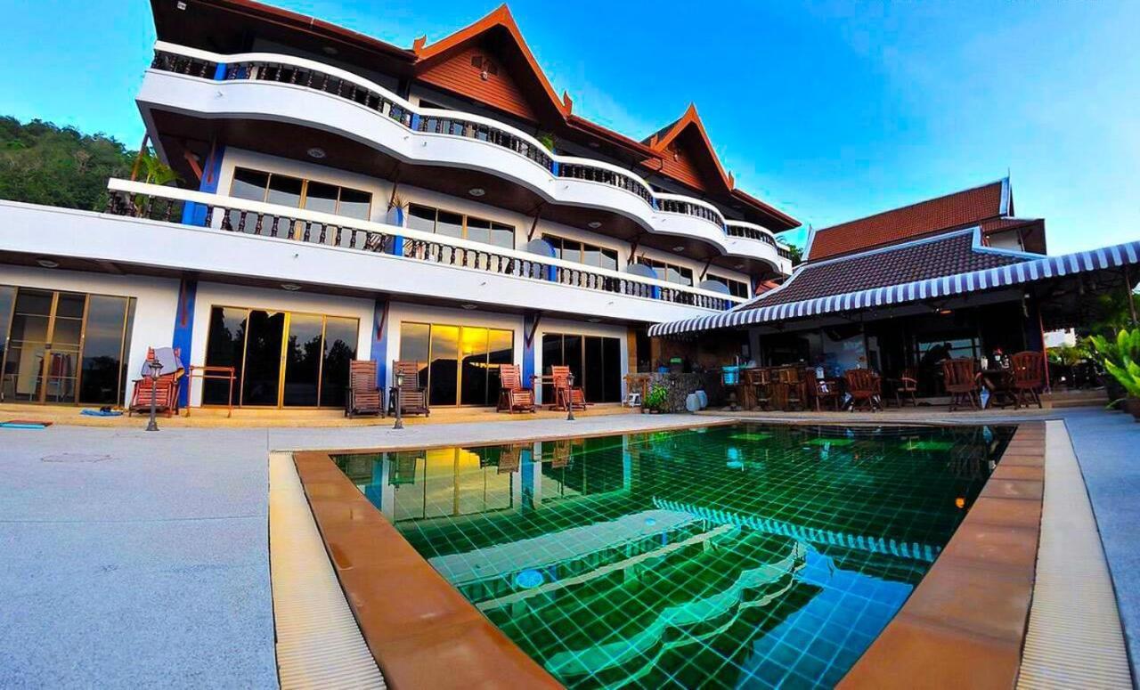 Aksarai Hotel Patong Экстерьер фото